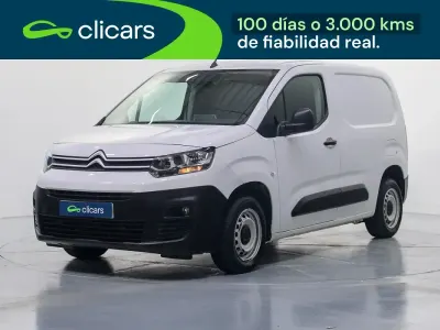 Usado Citroën Berlingo 100 CV (73 kW) 2022 Blanco Monovolumen