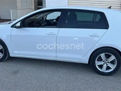Usado VW Golf VII Advance 150 CV (110 kW) 2015 Blanco Familiar