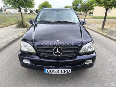 Käytetty Mercedes ML270 163 HP (119 kW) 2004 Musta Katumaasturi
