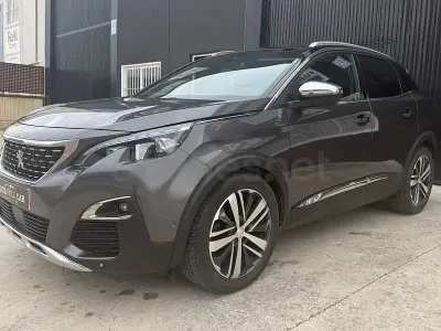 Usado Peugeot 3008 GT 180 CV (132 kW) 2017 Gris / plata SUV