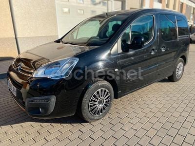 Usado Citroën Berlingo XTR 100 CV (73 kW) 2016 Negro Monovolumen