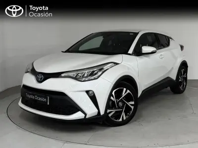 Usado Toyota C-HR Advance 184 CV (135 kW) 2022 Blanco perlado SUV