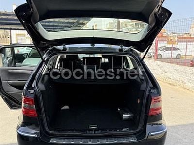 Mercedes B180