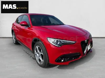 Usado Alfa Romeo Stelvio Sprint 190 CV (139 kW) 2023 Rojo SUV