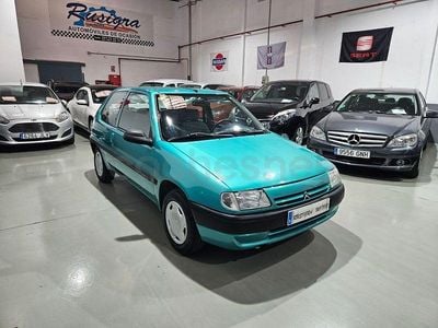 Usado Citroën Saxo 75 CV (55 kW) 1996 Verde Utilitario