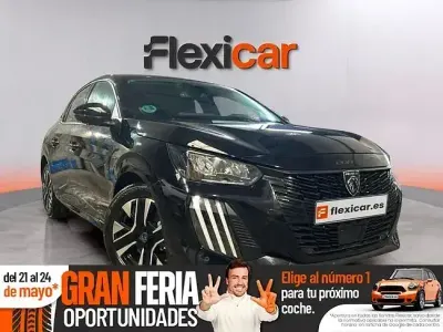 Usado Peugeot 208 Allure 100 CV (73 kW) 2025 Gris Utilitario