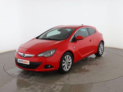 Usado Opel Astra GTC Sportive 200 CV (147 kW) 2016 Rojo Utilitario