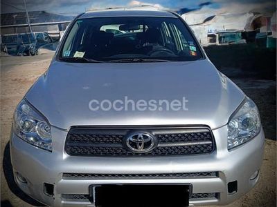 Usado Toyota RAV4 Executive 136 CV (100 kW) 2006 Gris / plata SUV