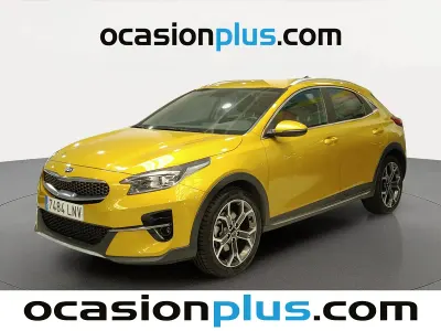 Usado Kia XCeed 136 CV (100 kW) 2021 Amarillo SUV
