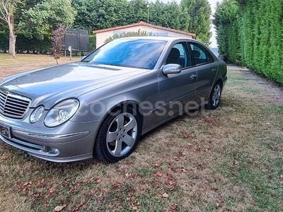 Marrón Usado 2004 Mercedes E320 Avantgarde Berlina | 8200 € (Caro)
