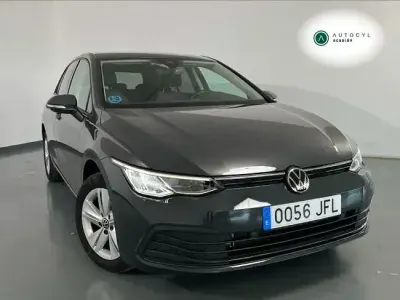 Usado VW Golf VIII 110 CV (80 kW) 2022 Gris