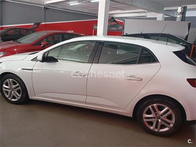 Usado Renault Mégane IV LIMITED 115 CV (84 kW) 2020 Blanco Berlina