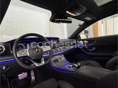 Usado Mercedes E220 194 CV (142 kW) 2019 Gris / plata Coupe