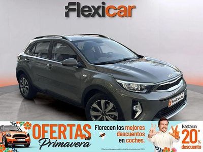 Usado Kia Stonic 84 CV (61 kW) 2021 Gris SUV