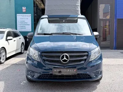 Usado Mercedes Vito Marco Polo 114 CV (83 kW) 2017 Azul Van