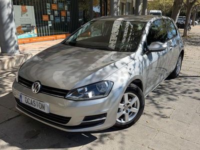 Usado VW Golf VII Edition 105 CV (77 kW) 2014 Gris / plata Berlina