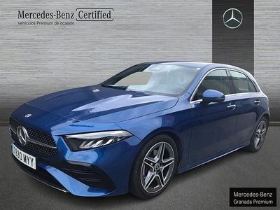 Usado Mercedes A180 AMG line 136 CV (100 kW) 2025 Azul espectra Berlina