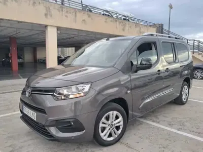 Usado Toyota Proace Verso City 131 CV (96 kW) 2022 Beige Familiar