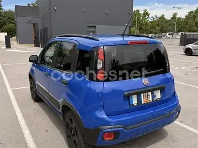 Usado Fiat Panda 69 CV (50 kW) 2019 Azul Utilitario