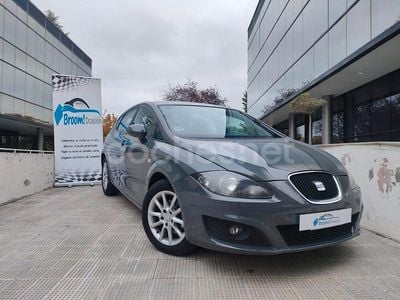 Gris / plata Usado 2010 Seat Leon Style Berlina | 7890 € (Precio justo)