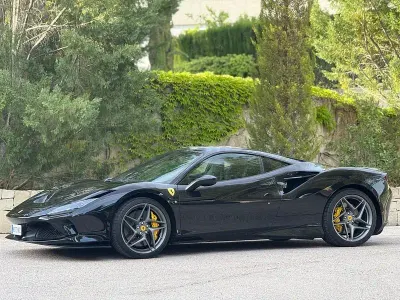 Begagnad Ferrari F8 721 HK (530 kW) 2021 Sportkupé