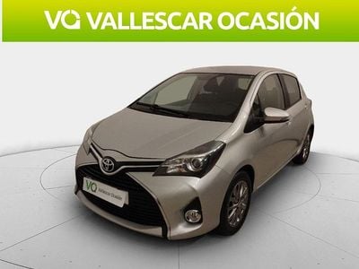 Gris / plata Usado 2017 Toyota Yaris Active Berlina | 10.900 € (Buen precio)