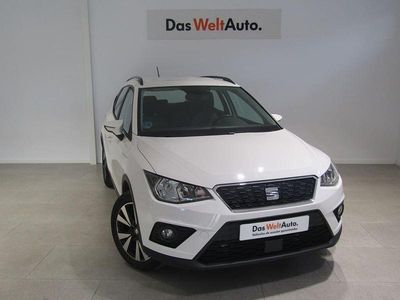 Usado Seat Arona Ecomotive 110 CV (80 kW) 2021 Blanco SUV