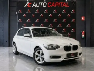 Usado BMW 116 116 CV (85 kW) 2011 Blanco Utilitario