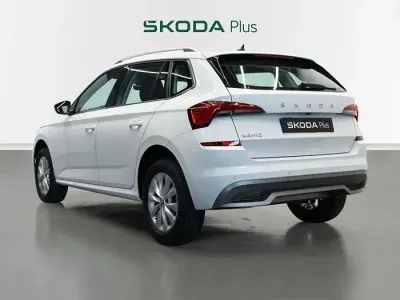 Usado Skoda Kamiq Ambition 95 CV (69 kW) 2021 Blanco SUV