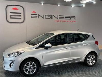 Usado Ford Fiesta Trend 85 CV (62 kW) 2018 Gris / plata Utilitario