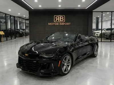 Usado Chevrolet Camaro 432 CV (317 kW) 2018 Negro Descapotable