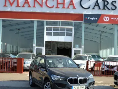 Usado BMW X1 Comfort Edition 116 CV (85 kW) 2021 Gris / plata SUV