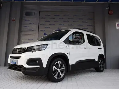 Usado Peugeot Rifter Business-Line 100 CV (73 kW) 2022 Blanco Monovolumen
