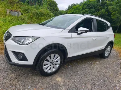 Usado Seat Arona Style 95 CV (69 kW) 2018 Blanco SUV