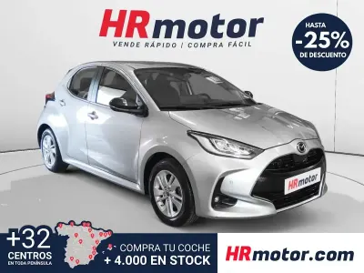 Usado Mazda 2 116 CV (85 kW) 2023 Gris Utilitario