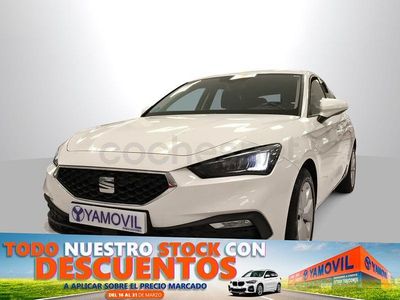 Usado Seat Leon Style 110 CV (80 kW) 2021 Blanco Berlina