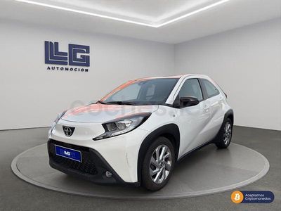 Usado Toyota Aygo X Play 72 CV (52 kW) 2022 Blanco SUV