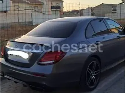 Usado Mercedes E220 Avantgarde 170 CV (125 kW) 2016 Gris / plata Berlina