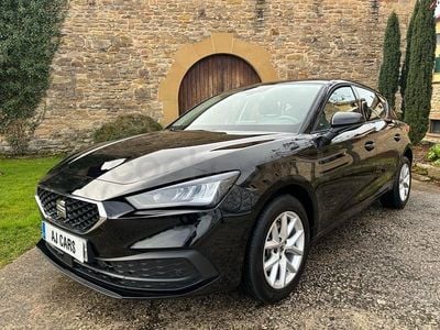 Usado Seat Leon Style 116 CV (85 kW) 2025 Negro Berlina