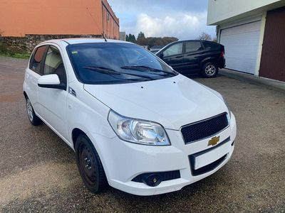 Blanco Usado 2010 Chevrolet Aveo LS Utilitario | 3500 € (Buen precio)