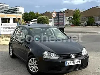 Usado VW Golf V Highline 115 CV (84 kW) 2007 Negro Berlina