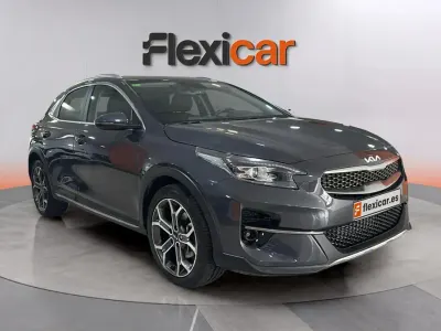Usado Kia XCeed 160 CV (117 kW) 2022 Gris SUV