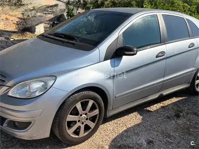 Usado Mercedes B180