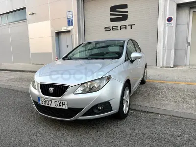 Usado Seat Ibiza 90 CV (66 kW) 2010 Gris / plata Berlina