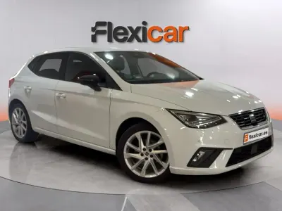 Usado Seat Ibiza FR 110 CV (80 kW) 2021 Blanco Utilitario