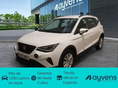 Usado Seat Arona Style 110 CV (80 kW) 2023 Blanco SUV
