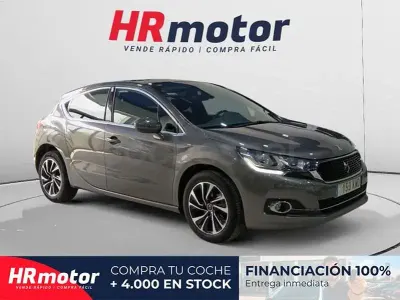 Usado DS Automobiles DS4 Crossback 120 CV (88 kW) 2018 Gris / plata SUV