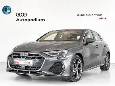 Usado Audi A3 S-Line 204 CV (150 kW) 2025 Gris / plata Berlina