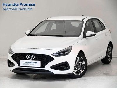 Usado Hyundai i30 101 CV (74 kW) 2024 Blanco Utilitario