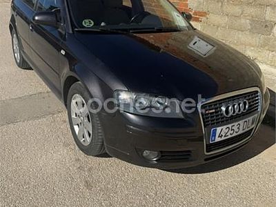 Usado Audi A3 Ambiente 140 CV (102 kW) 2005 Negro Utilitario